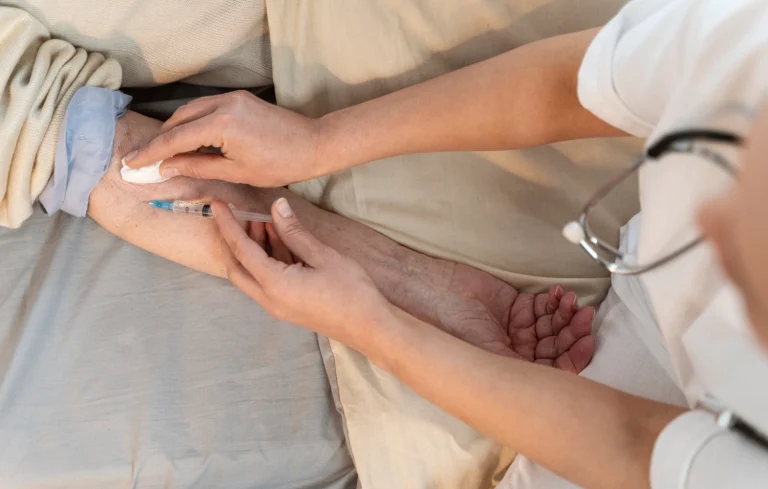 Infus Nutrisi Parenteral: Apa, Kapan, dan Untuk Siapa?