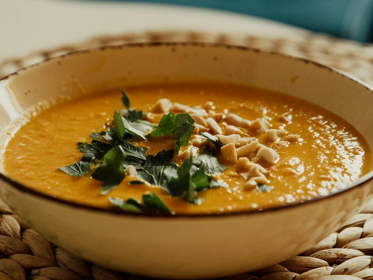 9 Contoh Menu PMT Lansia yang Praktis dan Bergizi untuk Jaga Kesehatan Orang Tua