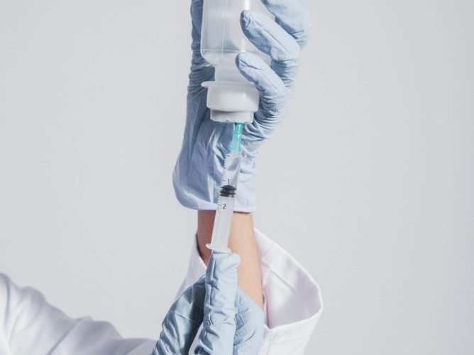 Apa Saja 6 Efek Samping Infus Whitening? Simak Penjelasan Lengkapnya