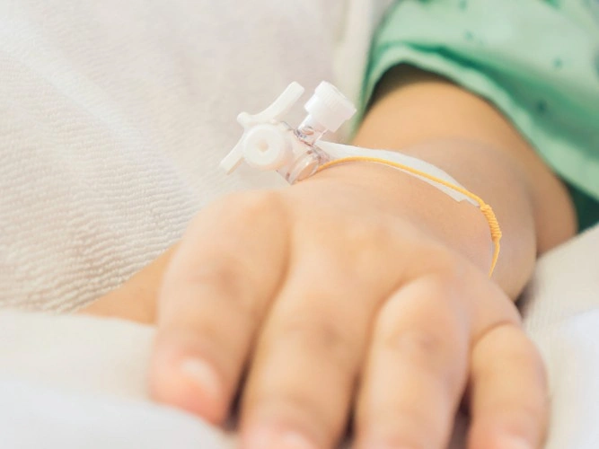 Bagaimana Proses Pemasangan Infus di Rumah Dilakukan?