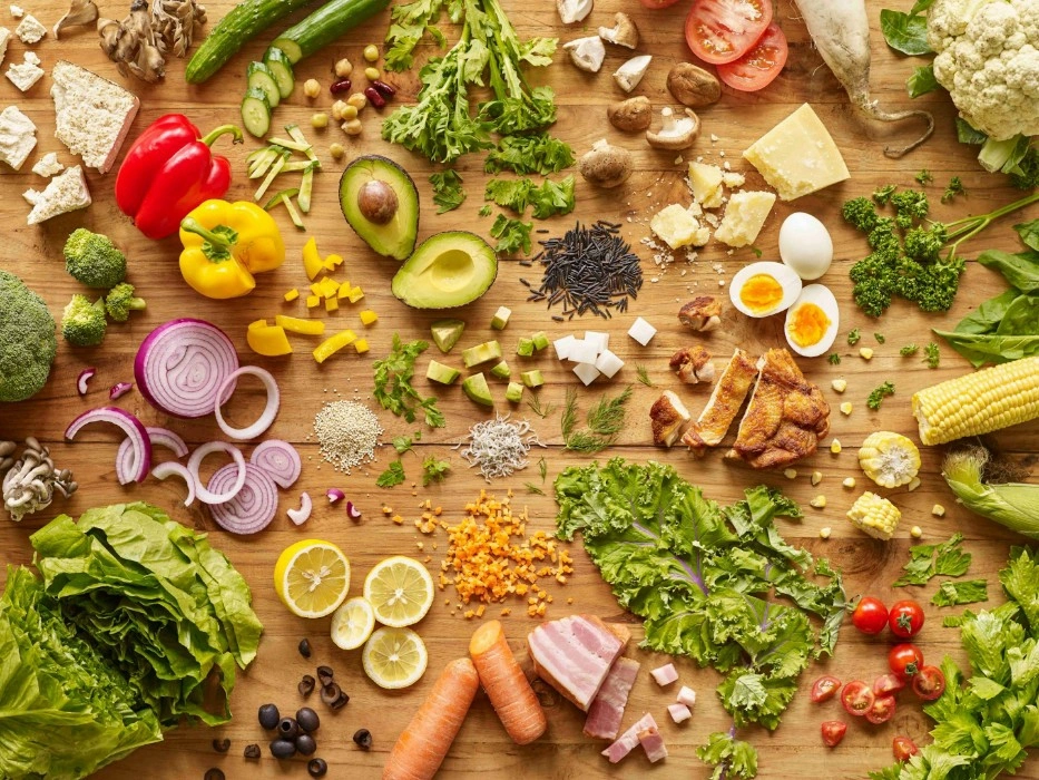 4 Komponen Penting Kebutuhan Gizi Lansia agar Tubuh Kuat dan Pikiran Tetap Tajam