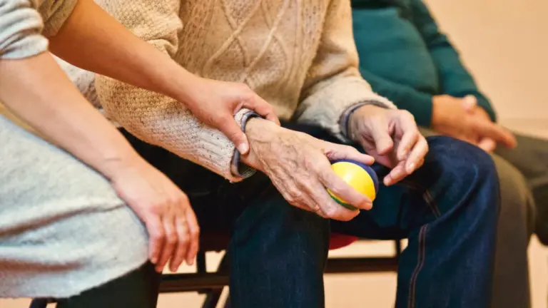 Tahapan Rehabilitasi Pasca Stroke agar Pemulihan Pasien Lebih Maksimal