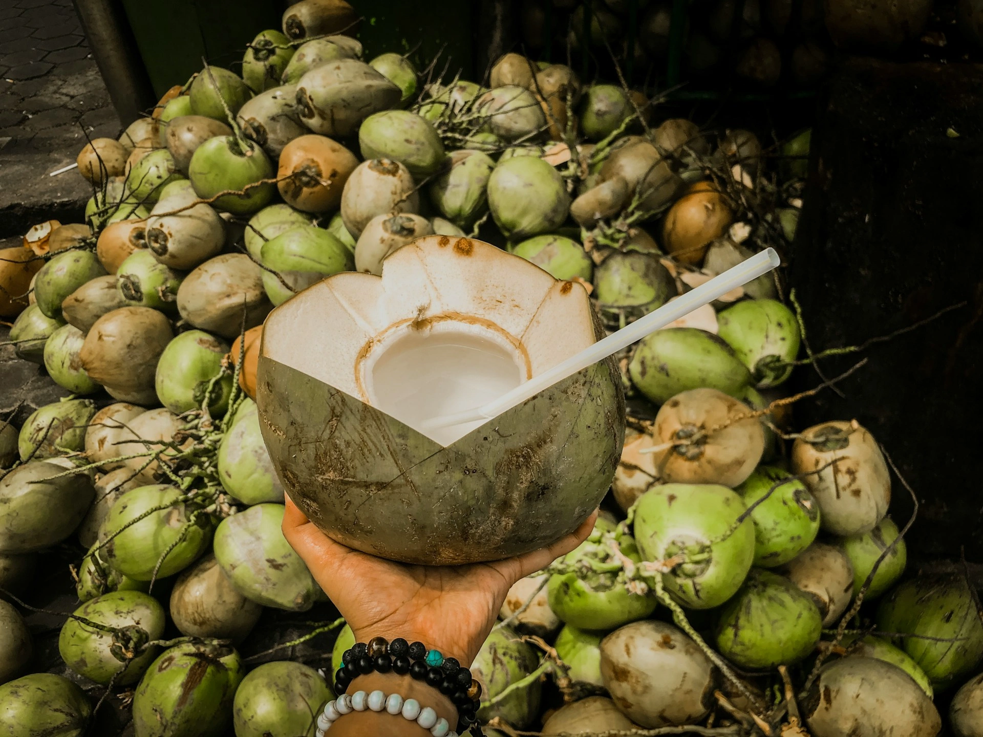 Air Kelapa untuk Membantu Menjaga Keseimbangan Cairan Tubuh